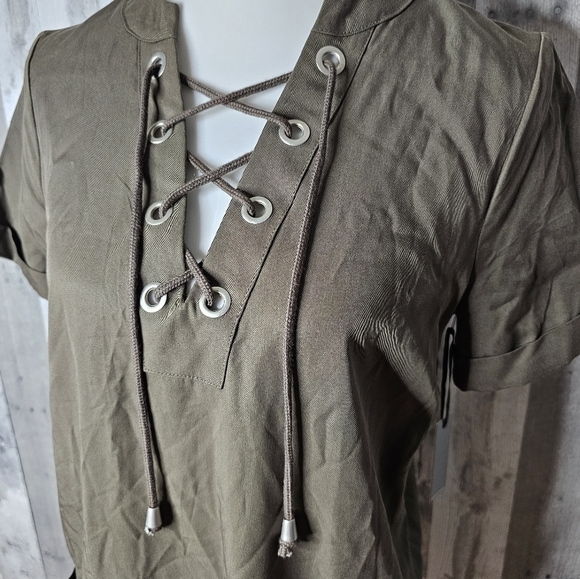 NEW Lovers + Friends Small Waterfront Lace Up Dress in Moss Green - Picture 4 of 9